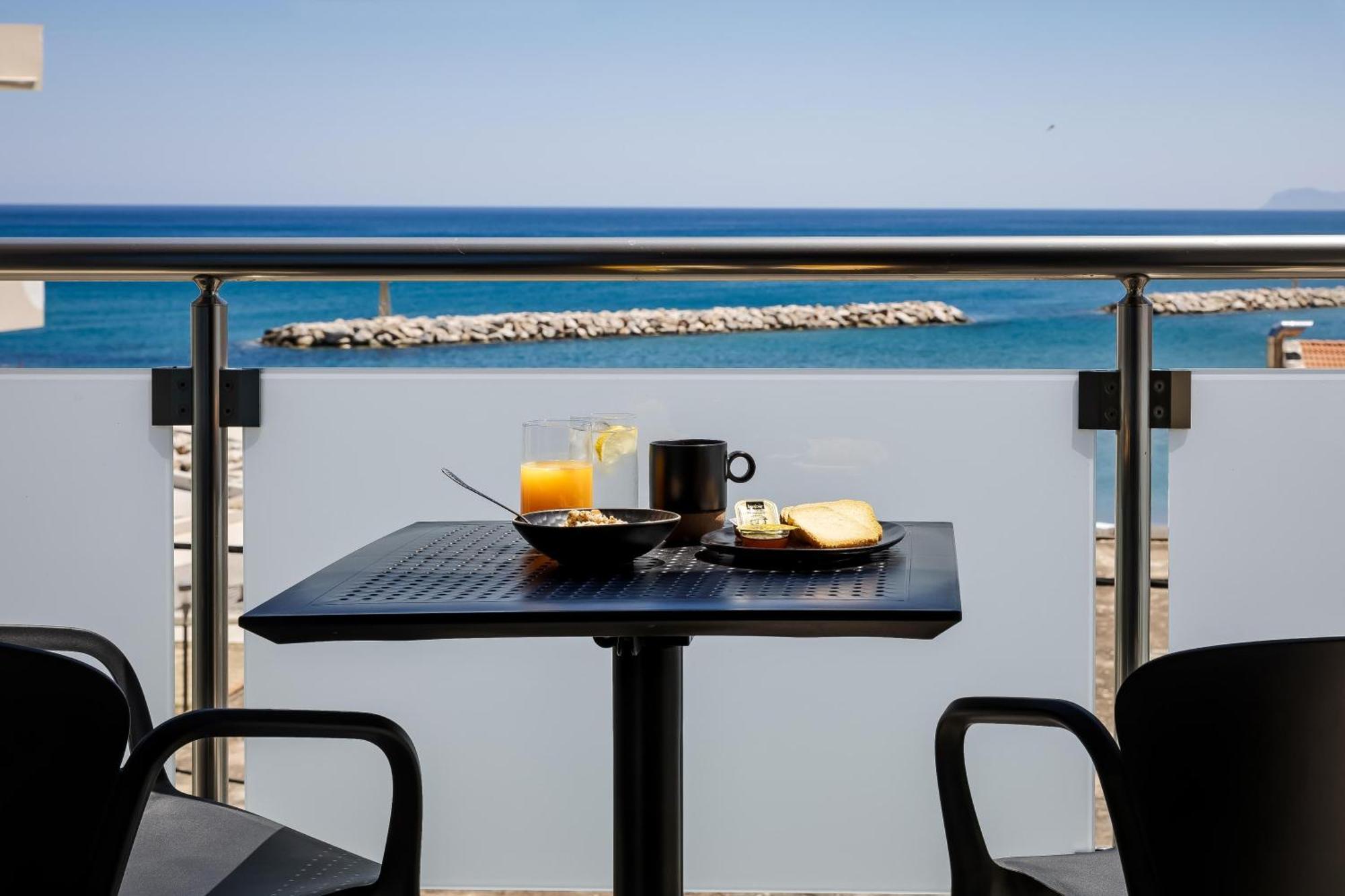Iria Sea View Room 콜림바리 외부 사진